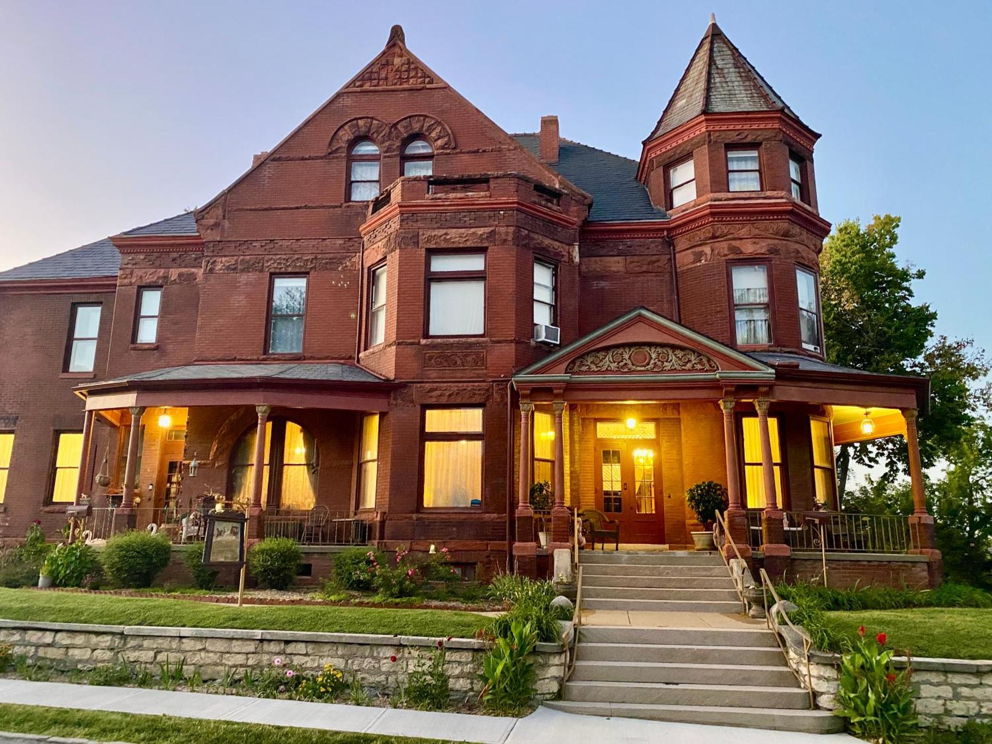 Vineyard Mansion B&B เซนต์โจเซฟ ภายนอก รูปภาพ