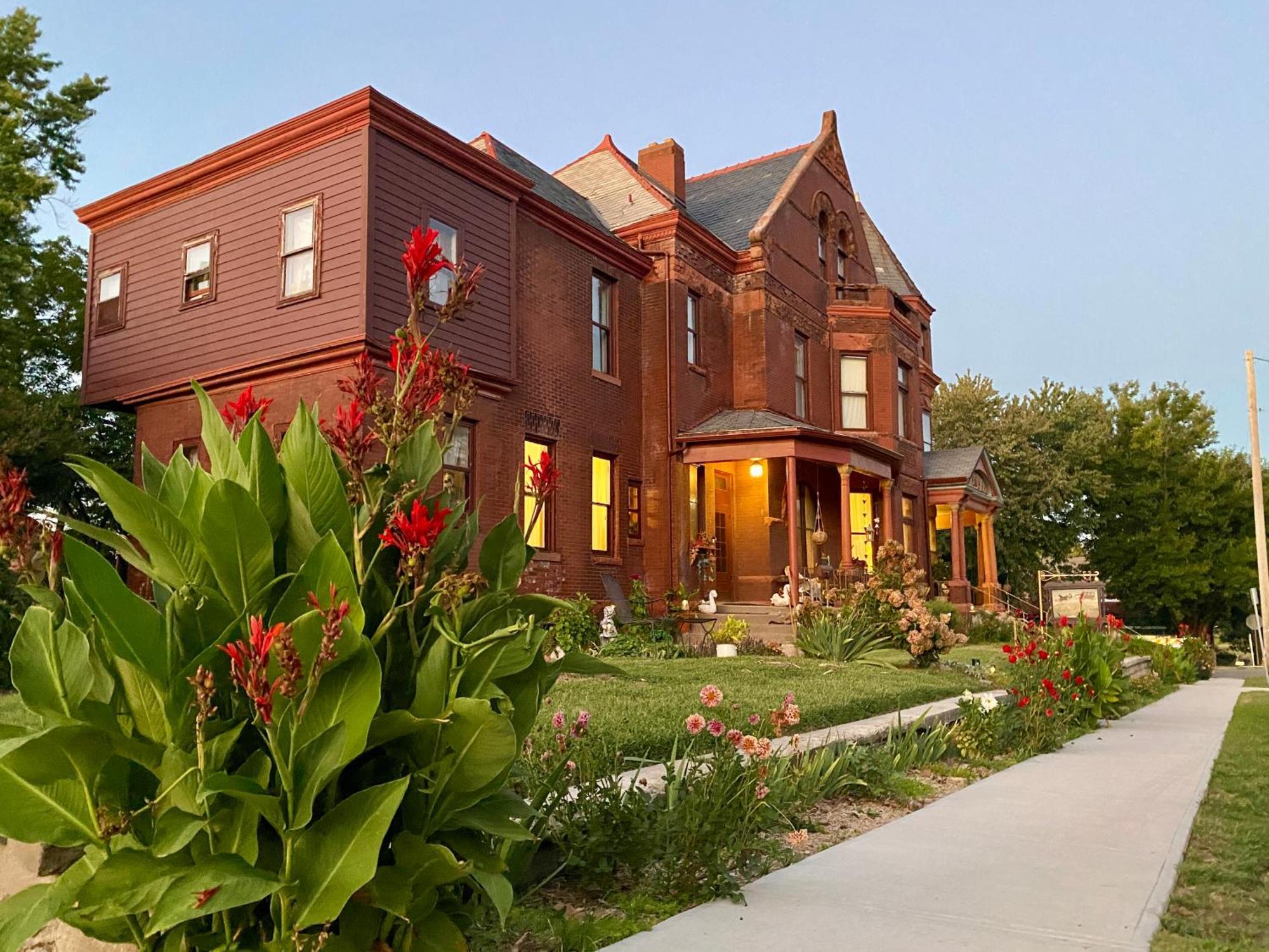 Vineyard Mansion B&B เซนต์โจเซฟ ภายนอก รูปภาพ